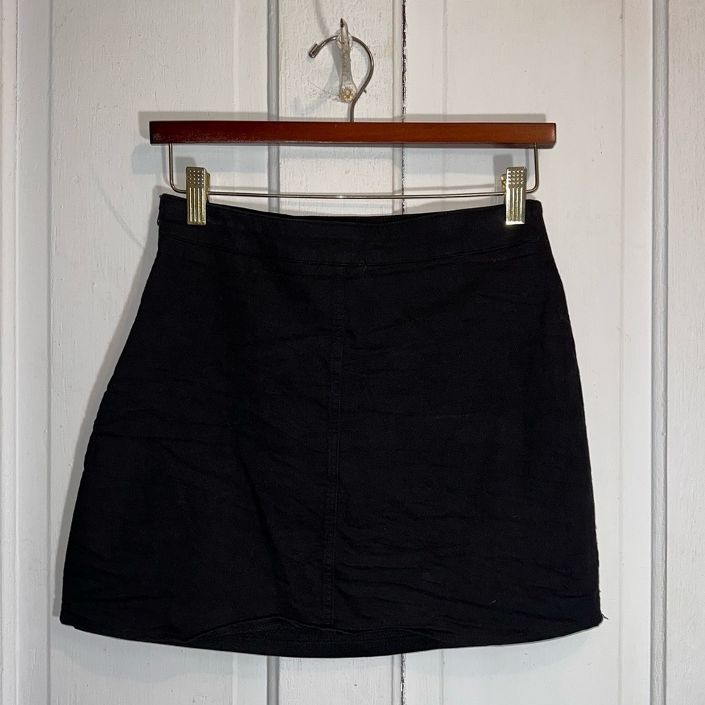 Mi Ami Marty Black Embroidered Floral Mini Skirt Size Small - Picture 7 of 7